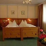 Braeuwirt Hotel