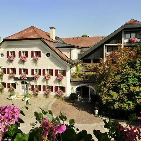 Hotel Bräuwirth 3*