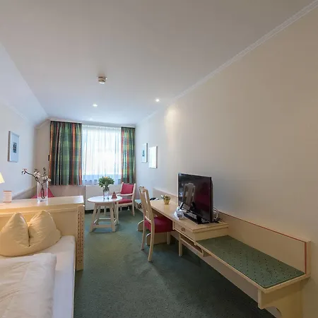 Braeuwirt Hotel 3*